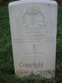 Dar Es Salaam War Cemetery - Woods, Richard Cheetham